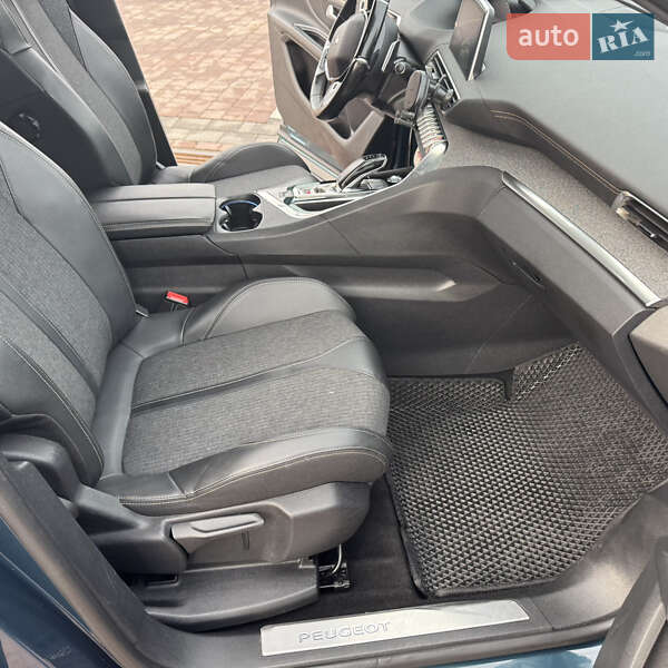 Внедорожник / Кроссовер Peugeot 5008 2018 в Теребовле