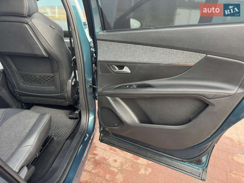 Внедорожник / Кроссовер Peugeot 5008 2018 в Теребовле