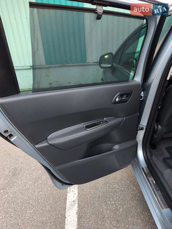 Мікровен Peugeot 5008 2011 в Щасливе