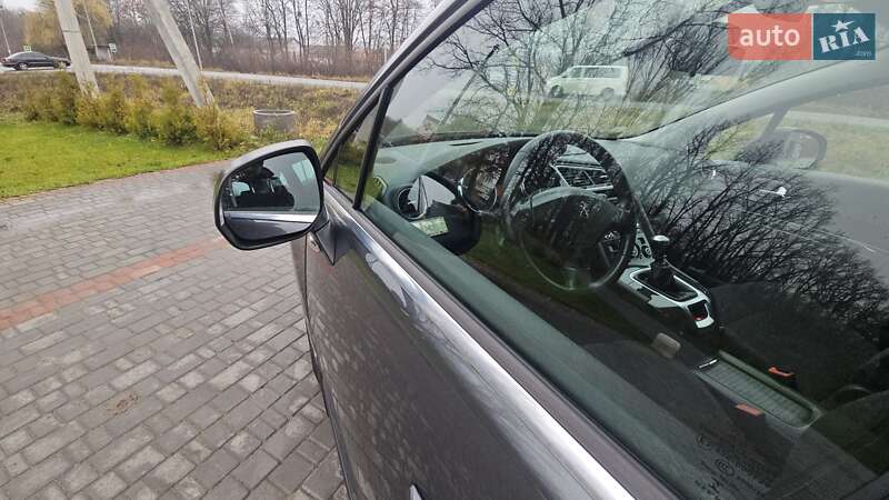 Микровэн Peugeot 5008 2014 в Виннице