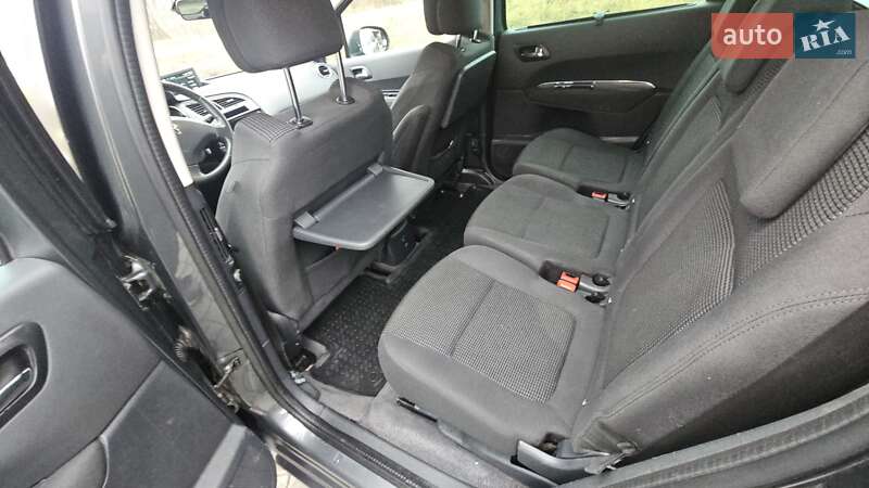 Микровэн Peugeot 5008 2014 в Виннице