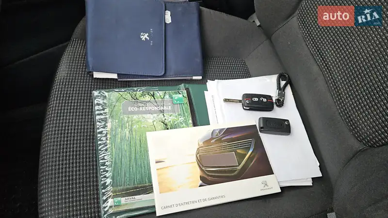 Микровэн Peugeot 5008 2014 в Виннице документ