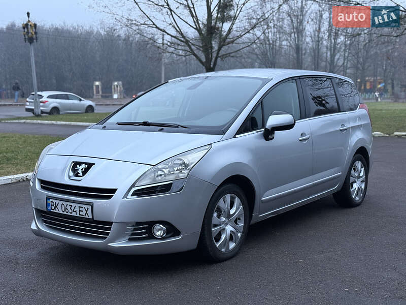 Мікровен Peugeot 5008 2010 в Рівному