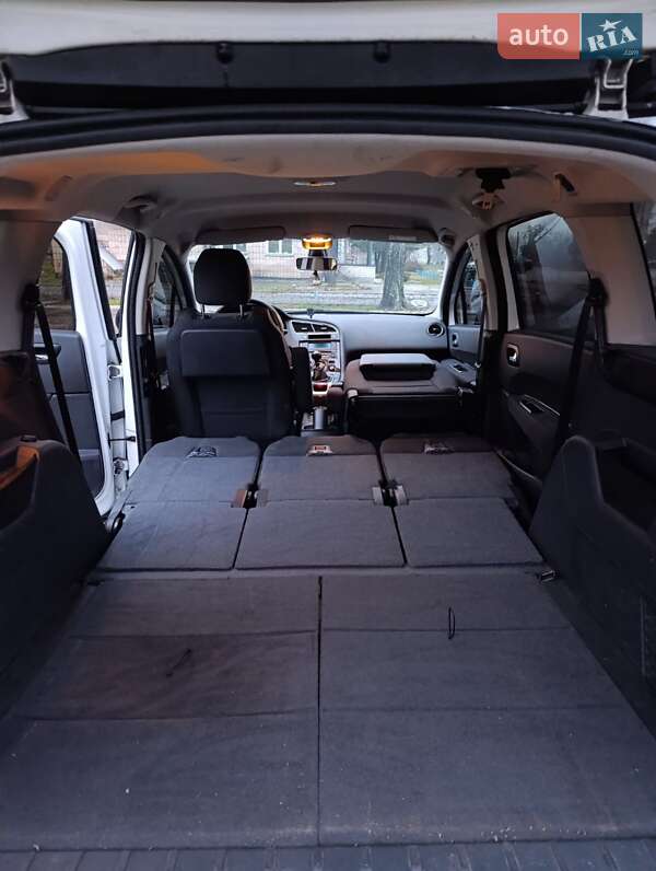 Мікровен Peugeot 5008 2015 в Пирятині