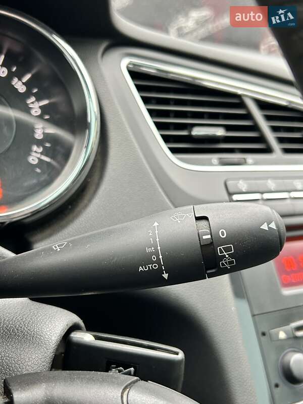 Мікровен Peugeot 5008 2013 в Сумах