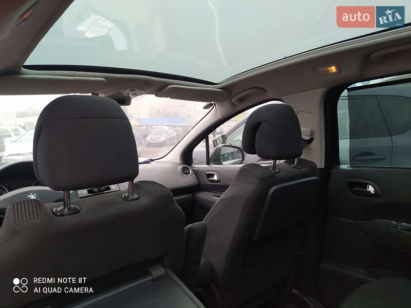 Микровэн Peugeot 5008 2012 в Черкассах фото 5 Микровэн Peugeot 5008 2012 в Черкассах
