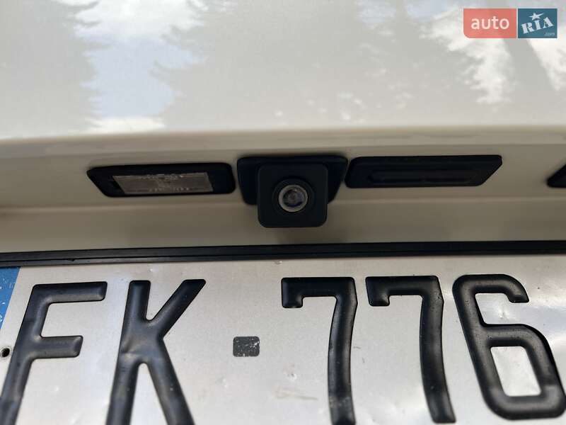 Внедорожник / Кроссовер Peugeot 5008 2019 в Львове