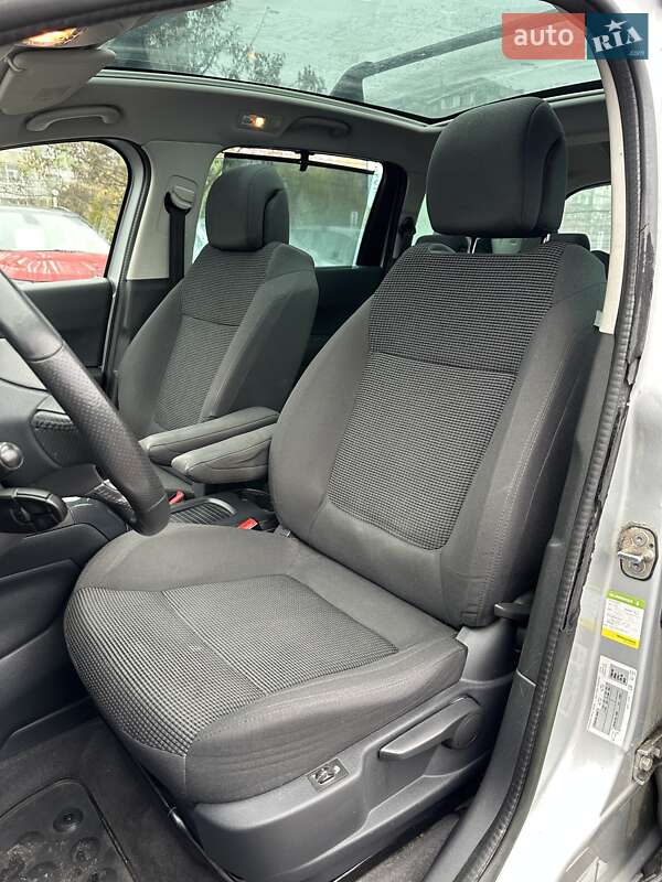 Мікровен Peugeot 5008 2012 в Сумах фото 32 Мікровен Peugeot 5008 2012 в Сумах