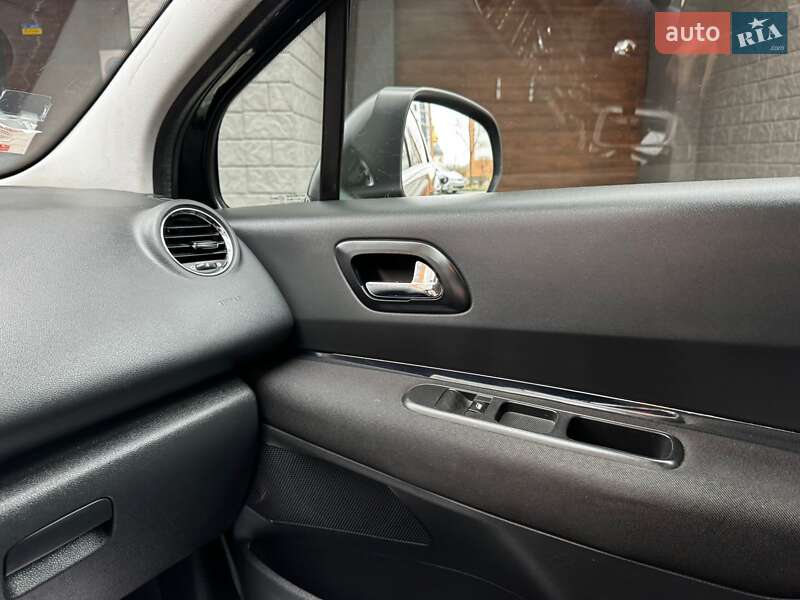 Микровэн Peugeot 5008 2011 в Ивано-Франковске фото 49 Микровэн Peugeot 5008 2011 в Ивано-Франковске