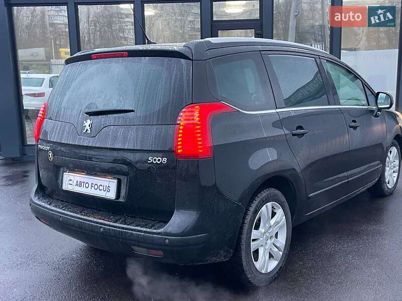 Мікровен Peugeot 5008 2012 в Києві