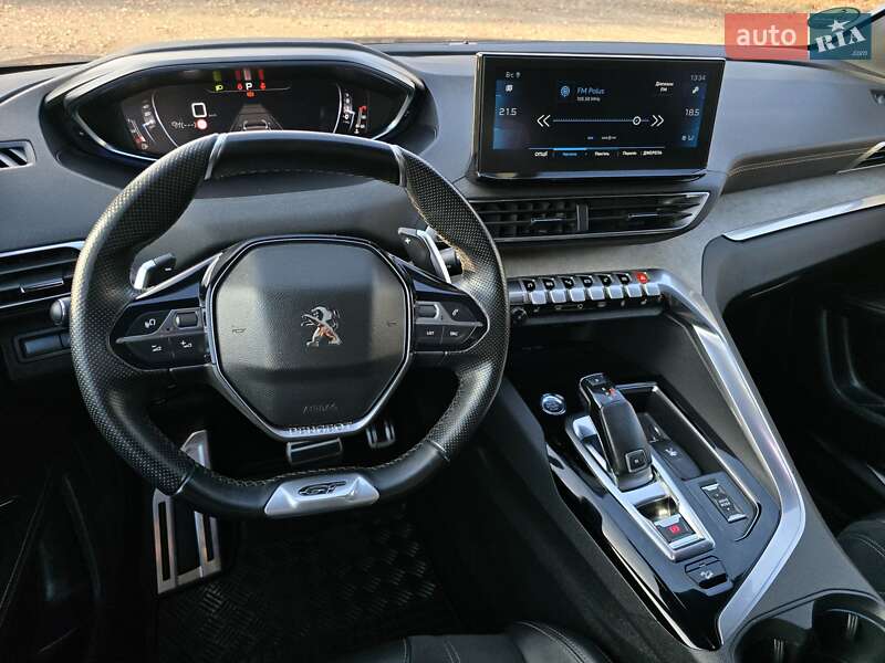 Внедорожник / Кроссовер Peugeot 5008 2021 в Калуше