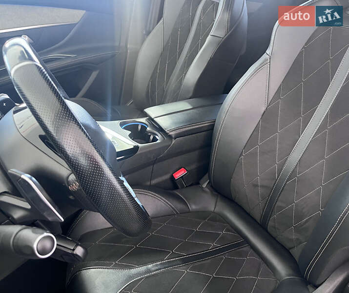 Внедорожник / Кроссовер Peugeot 5008 2019 в Львове