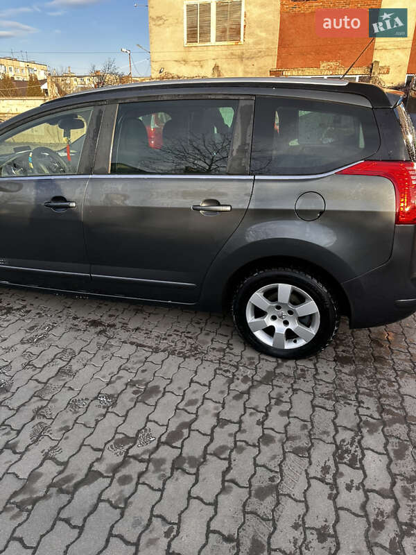 Микровэн Peugeot 5008 2013 в Калуше фото 2 Микровэн Peugeot 5008 2013 в Калуше