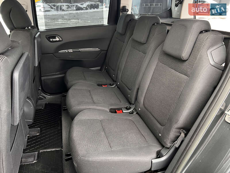 Микровэн Peugeot 5008 2014 в Львове фото 13 Микровэн Peugeot 5008 2014 в Львове