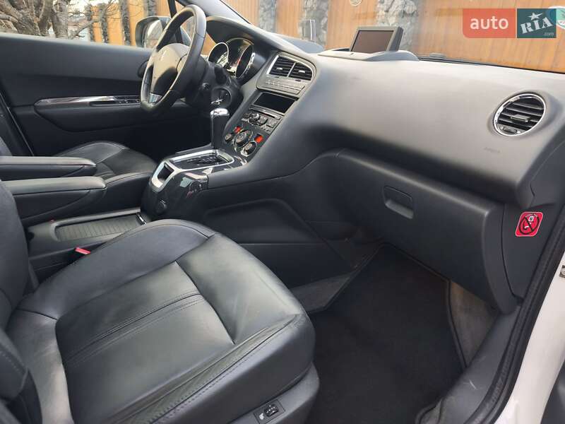 Микровэн Peugeot 5008 2011 в Полтаве фото 18 Микровэн Peugeot 5008 2011 в Полтаве