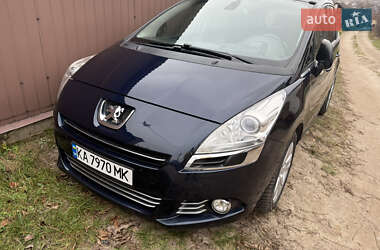 Микровэн Peugeot 5008 2010 в Киеве