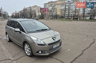 Микровэн Peugeot 5008 2010 в Кропивницком