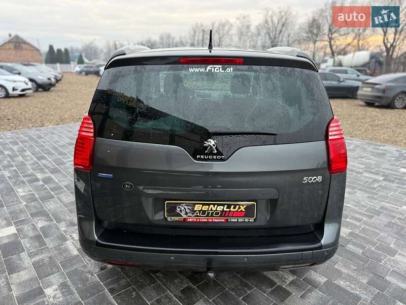 Микровэн Peugeot 5008 2015 в Коломые