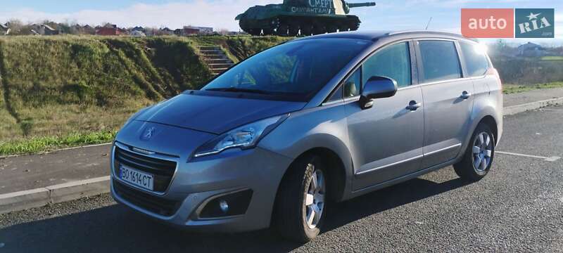 Микровэн Peugeot 5008 2015 в Тальном