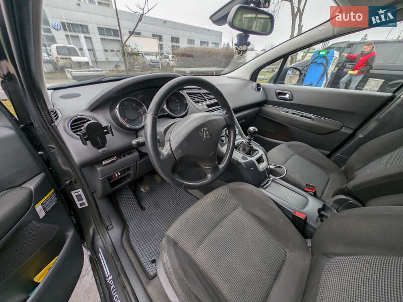 Мікровен Peugeot 5008 2011 в Івано-Франківську