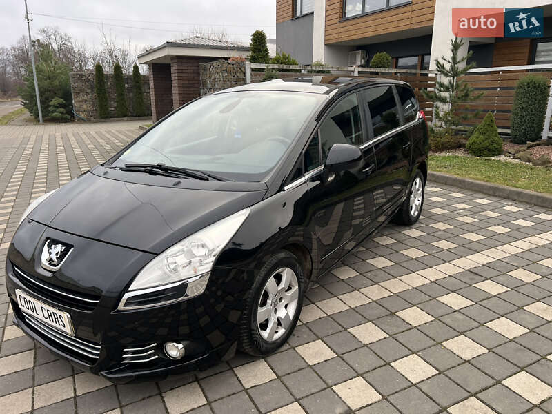 Peugeot 5008 2013