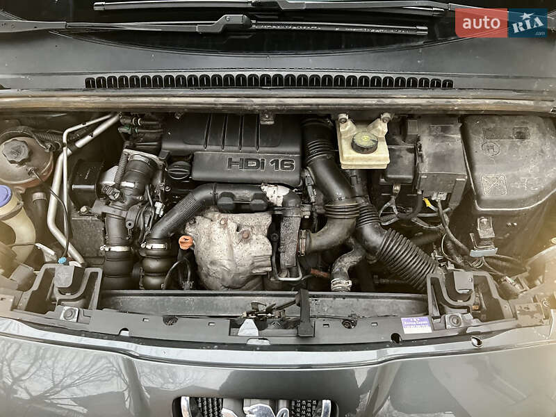 Мікровен Peugeot 5008 2009 в Львові