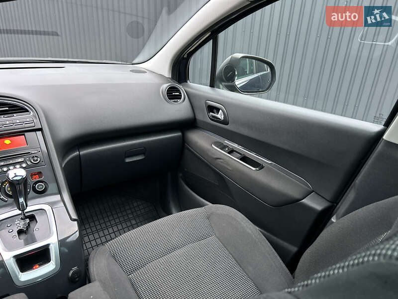 Мікровен Peugeot 5008 2011 в Полтаві