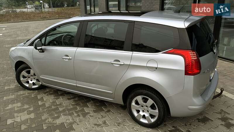 Мікровен Peugeot 5008 2011 в Івано-Франківську