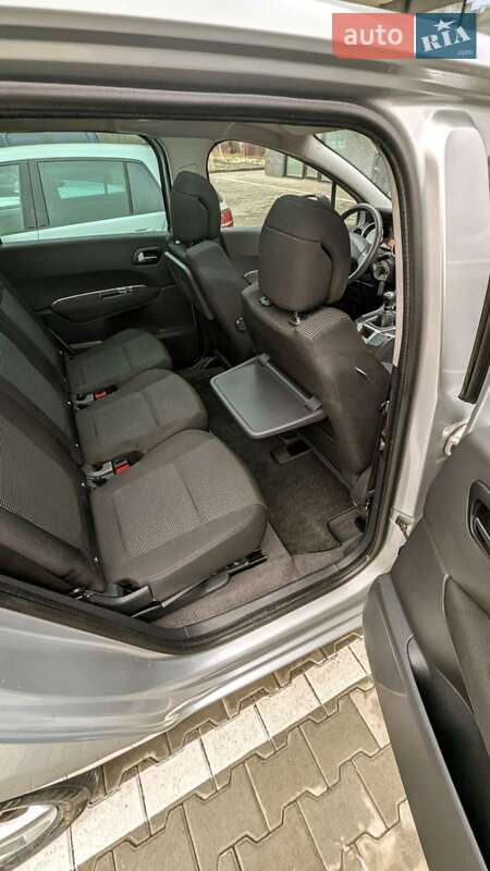 Мікровен Peugeot 5008 2011 в Івано-Франківську