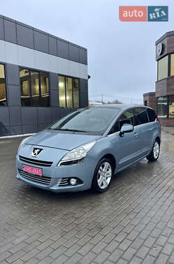 Микровэн Peugeot 5008 2011 в Ровно