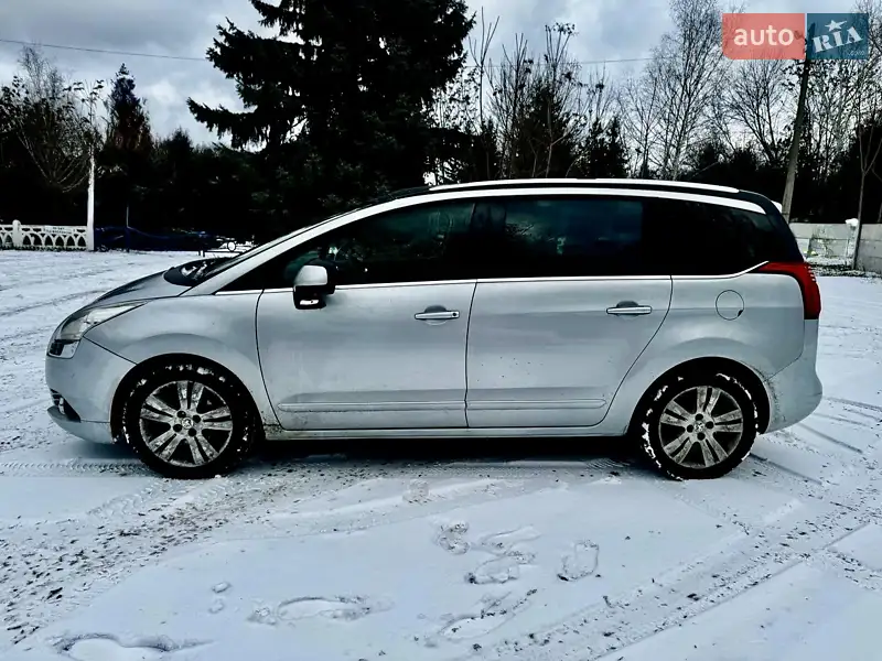 Peugeot 5008