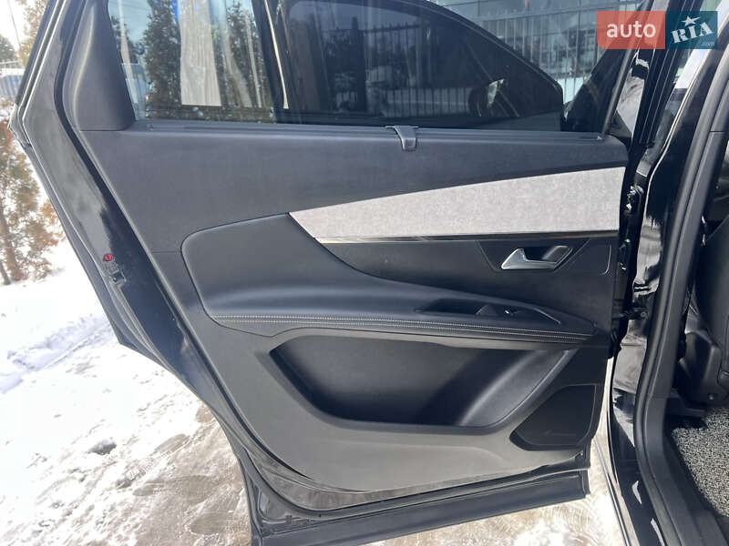 Позашляховик / Кросовер Peugeot 5008 2021 в Полтаві