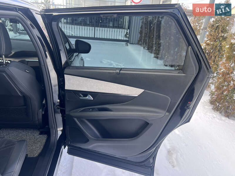 Позашляховик / Кросовер Peugeot 5008 2021 в Полтаві