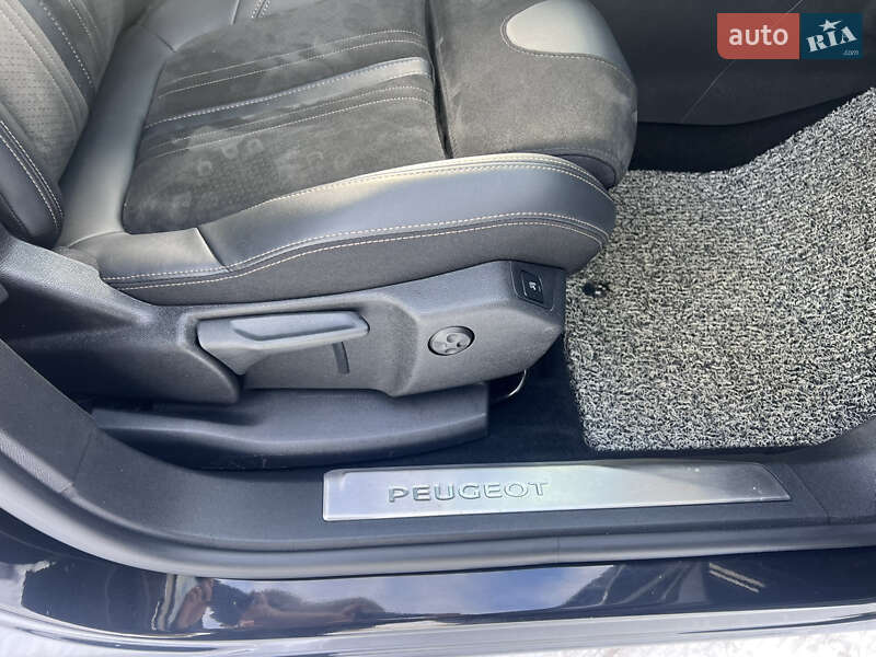 Позашляховик / Кросовер Peugeot 5008 2021 в Полтаві