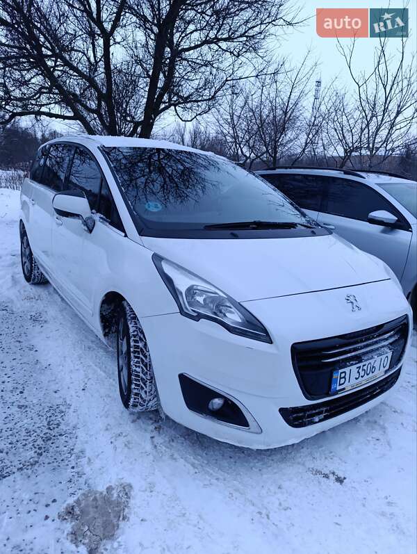 Peugeot 5008 2015