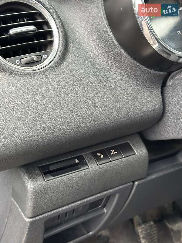 Микровэн Peugeot 5008 2012 в Сумах