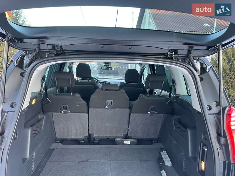 Микровэн Peugeot 5008 2010 в Почаеве