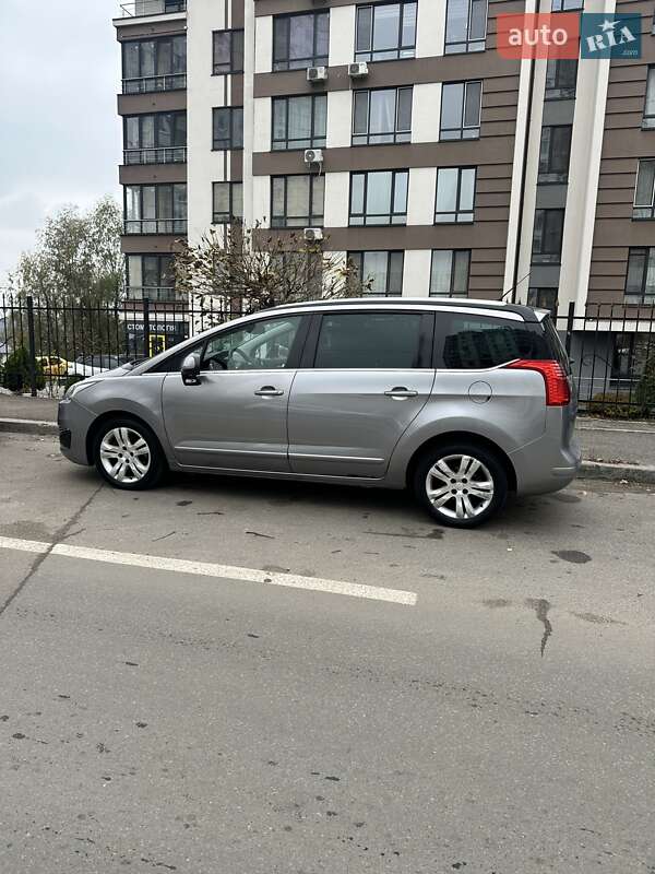 Мікровен Peugeot 5008 2014 в Києві