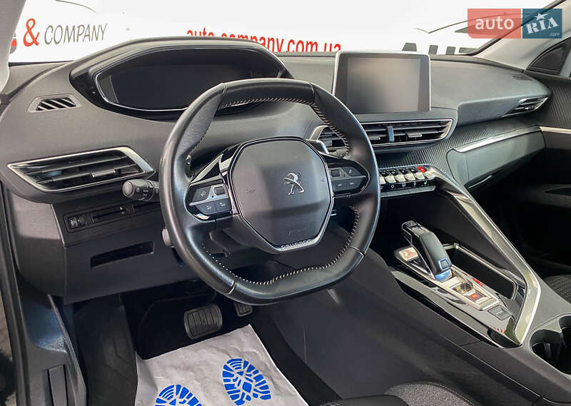 Внедорожник / Кроссовер Peugeot 5008 2020 в Львове