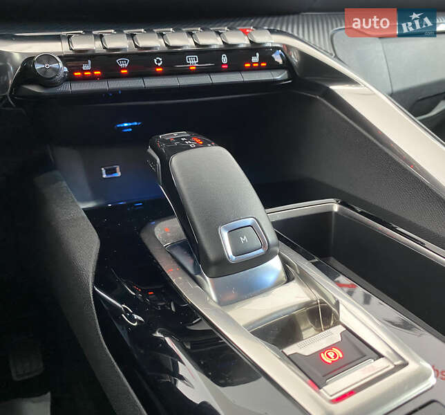 Внедорожник / Кроссовер Peugeot 5008 2020 в Львове