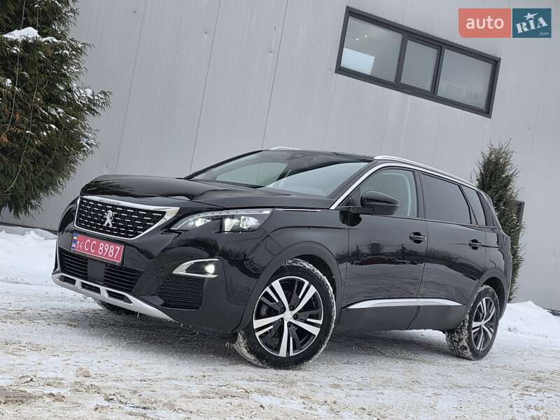 Peugeot 5008 2021