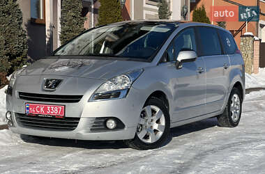 Мікровен Peugeot 5008 2013 в Стрию