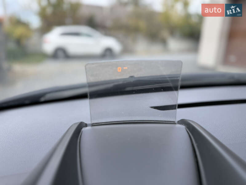 Микровэн Peugeot 5008 2013 в Дубно