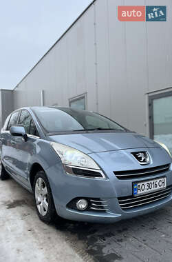 Микровэн Peugeot 5008 2010 в Ужгороде