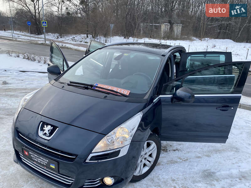 Микровэн Peugeot 5008 2012 в Львове