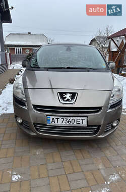 Мікровен Peugeot 5008 2011 в Калуші