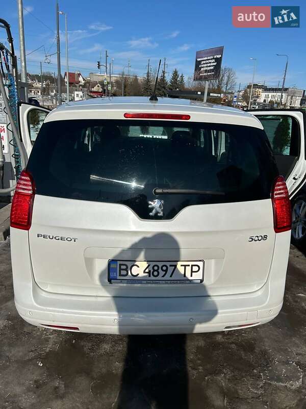 Микровэн Peugeot 5008 2012 в Львове