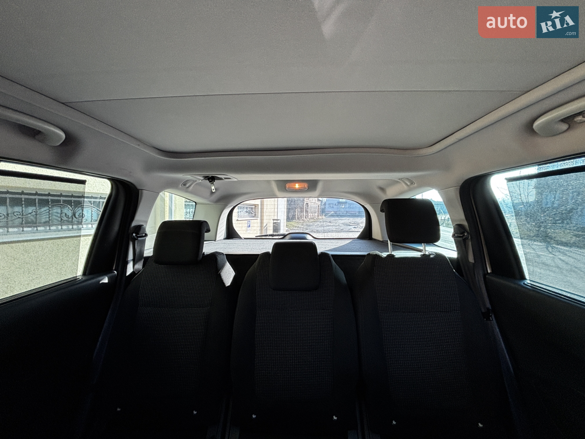2010 Peugeot 5008 - мініатюра 5