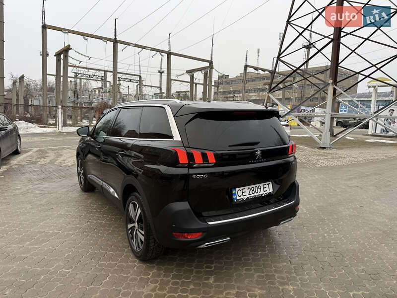 Внедорожник / Кроссовер Peugeot 5008 2017 в Черновцах