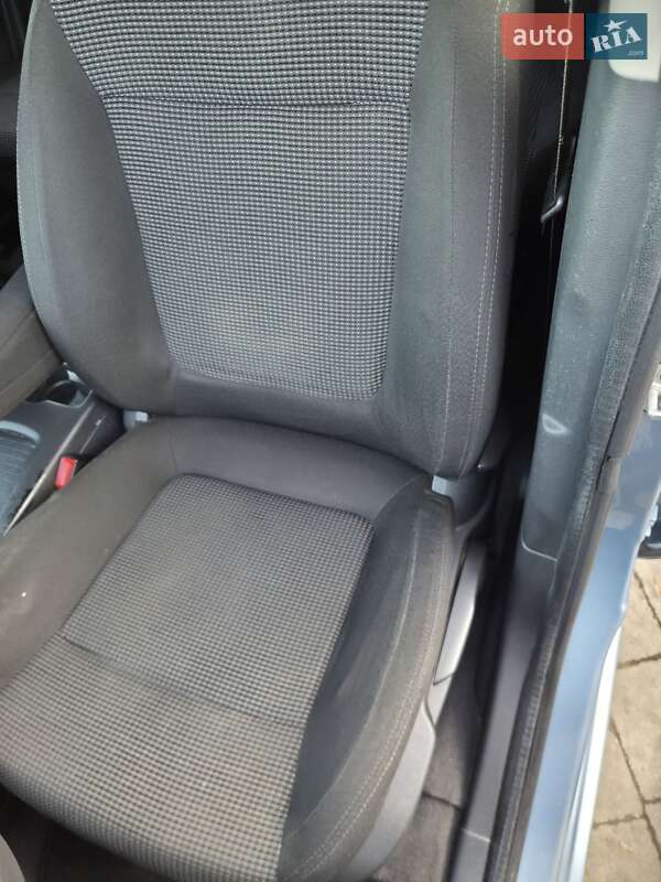 Микровэн Peugeot 5008 2010 в Львове фото 30 Микровэн Peugeot 5008 2010 в Львове